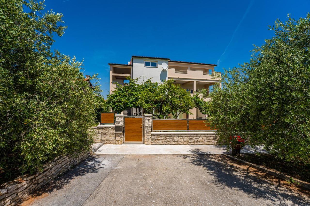 Apartmani Mirela Banjole Extérieur photo