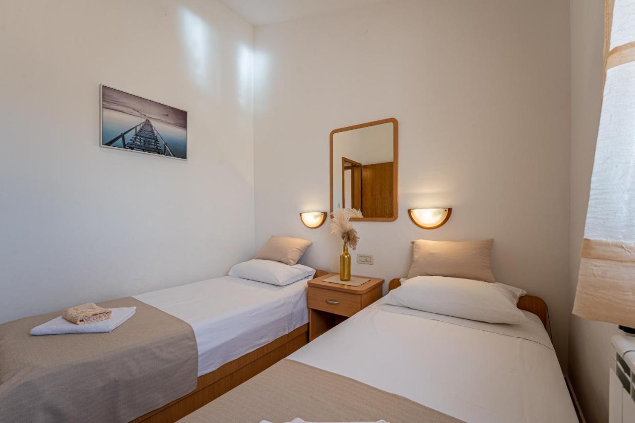 Apartmani Mirela Banjole Extérieur photo