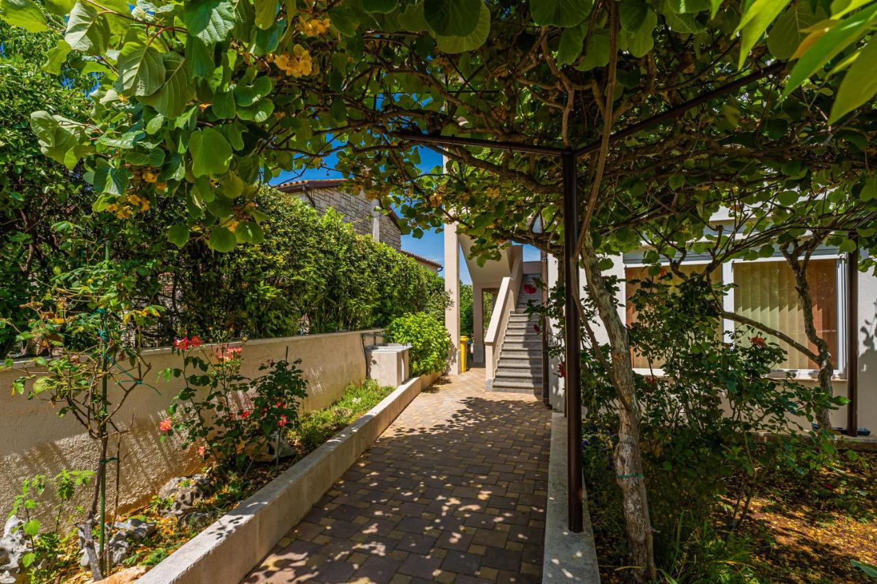 Apartmani Mirela Banjole Extérieur photo